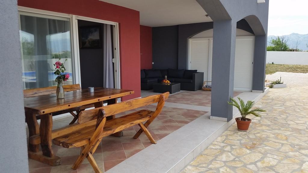 House With Swimming Pool Blue Diamond Apartment ปอฟเลียนา ห้อง รูปภาพ