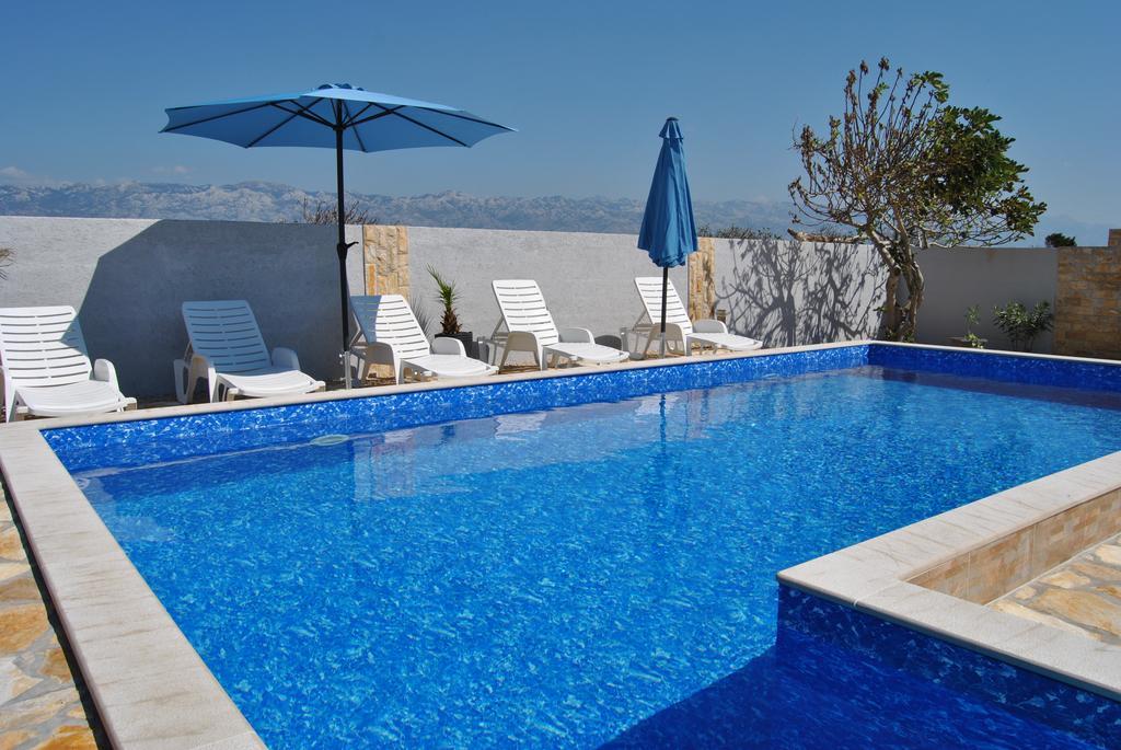 House With Swimming Pool Blue Diamond Apartment ปอฟเลียนา ภายนอก รูปภาพ